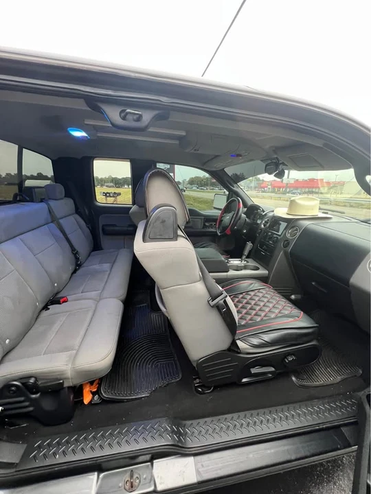 2004 Ford F-150 11th Gen - Image 2 of 3