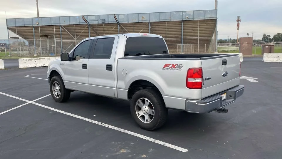 2004 Ford F-150 10th Gen - Image 5 of 15