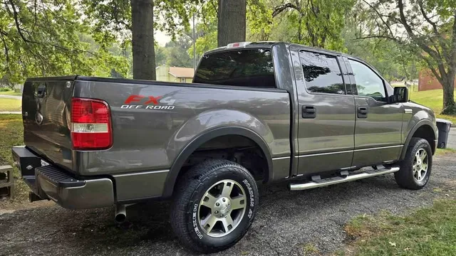 2004 Ford F150 SuperCrew Cab FX4