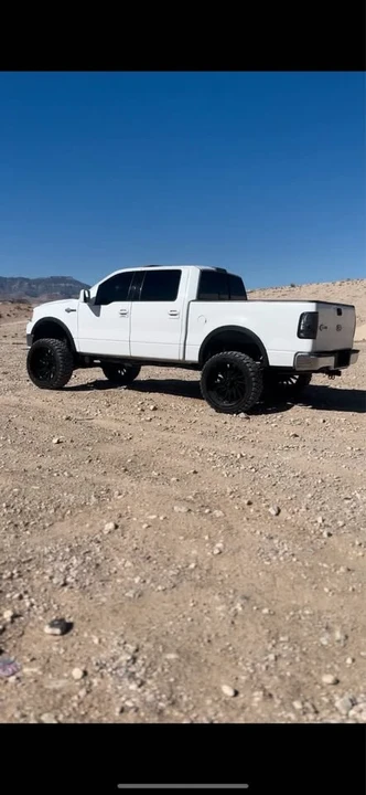 2004 Ford F-150 11th Gen - Image 2 of 3