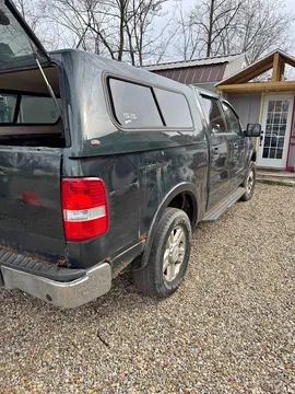 2004 Ford F150 SuperCrew Cab Lariat Pickup