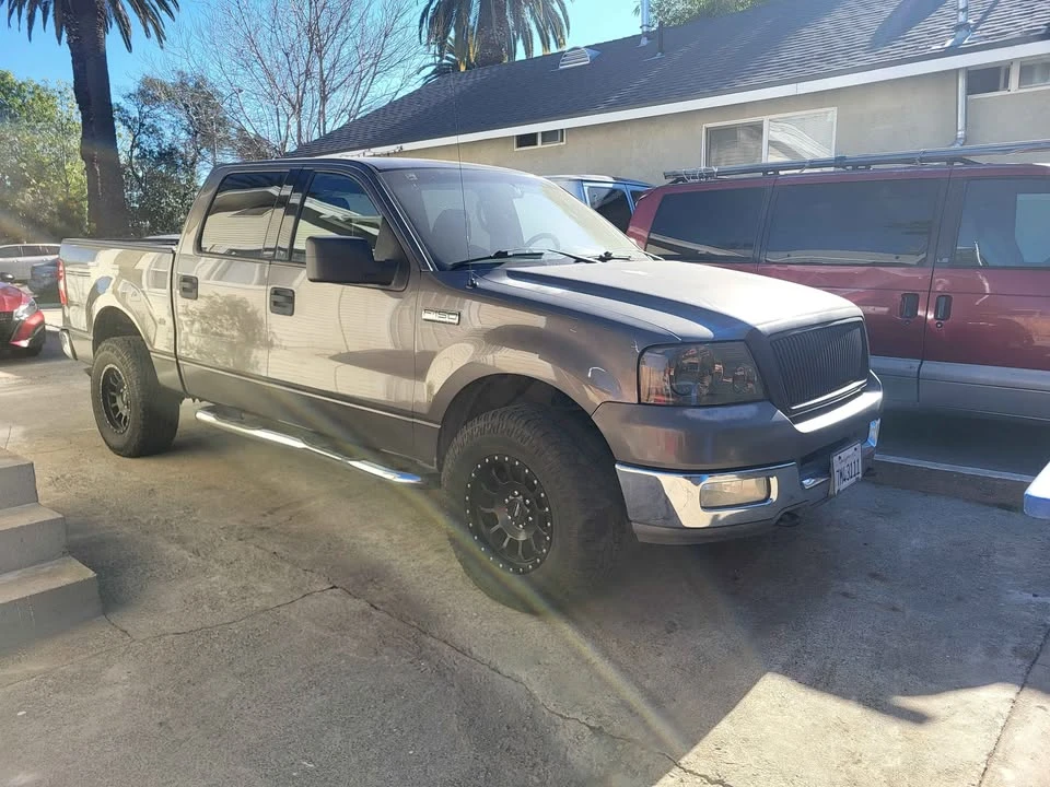 2004 Ford F-150 11th Gen - Image 2 of 2