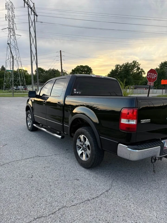 2004 Ford F-Series - Image 3 of 17