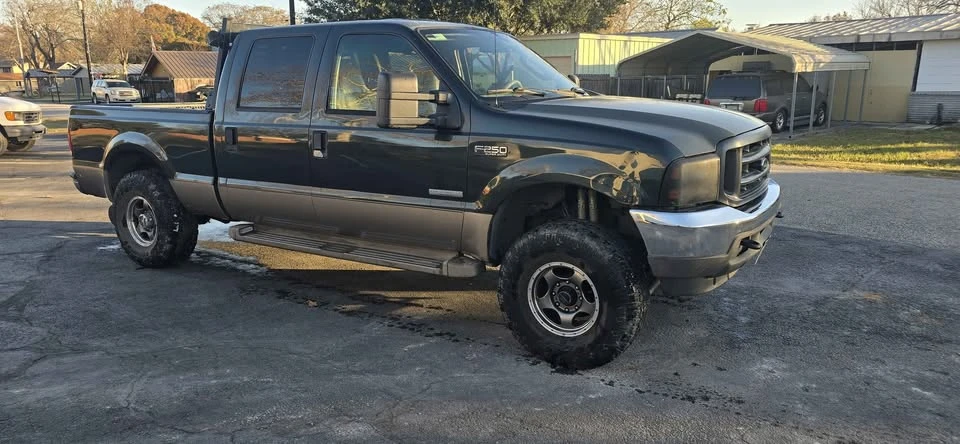 2004 Ford Super Duty 1st Gen - Image 2 of 9