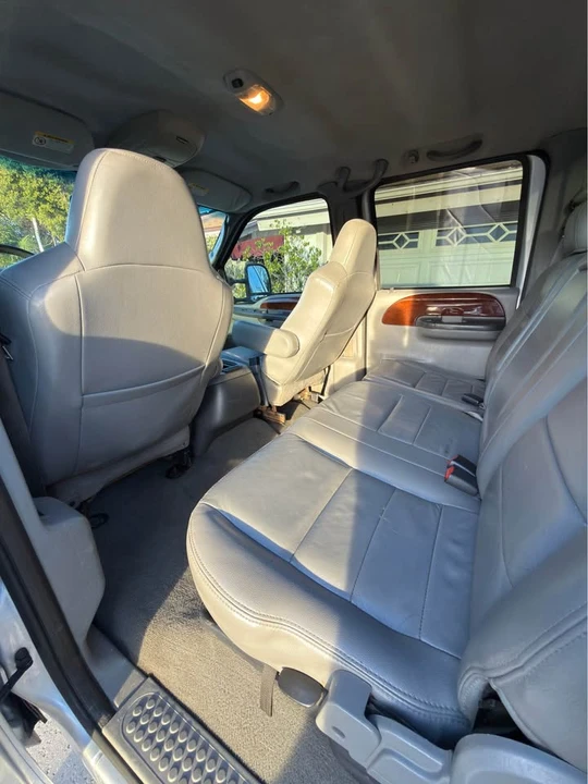 2004 Ford Super Duty 1st Gen - Image 10 of 13