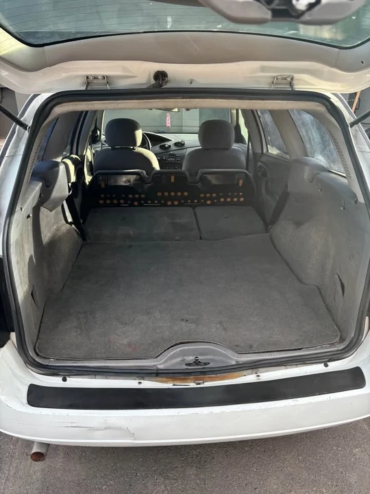 2004 Ford Focus 1st Gen - Image 6 of 9