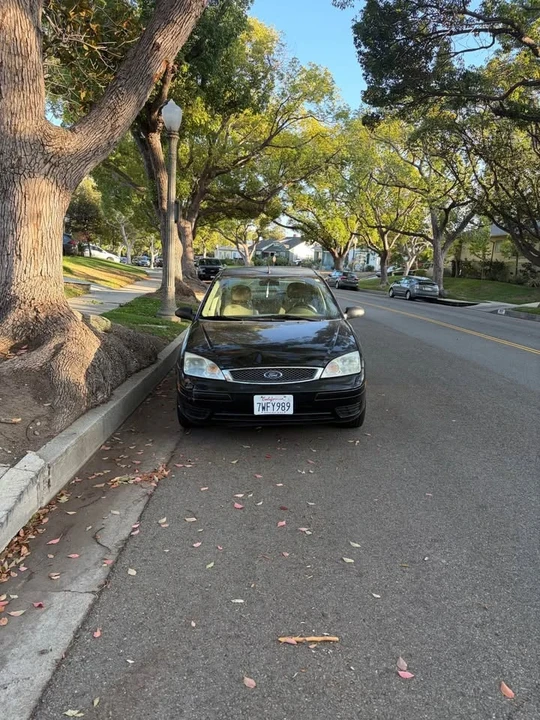 2004 Ford Focus 1st Gen - Image 2 of 7