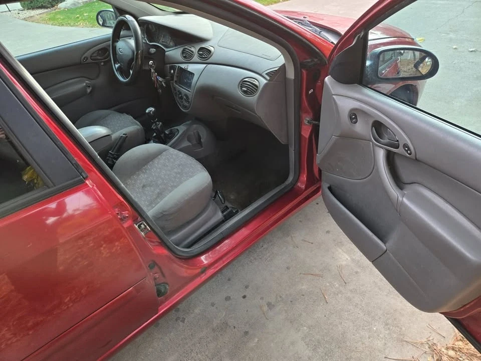 2004 Ford Focus 1st Gen - Image 3 of 6