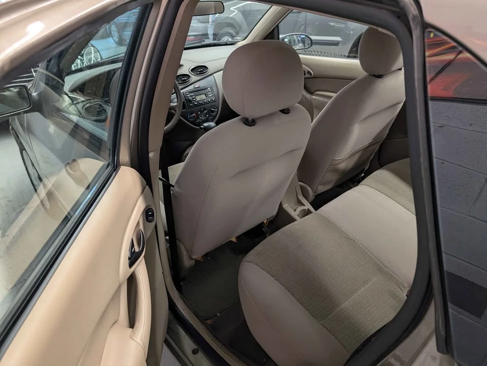 2004 Ford Focus 1st Gen - Image 4 of 8