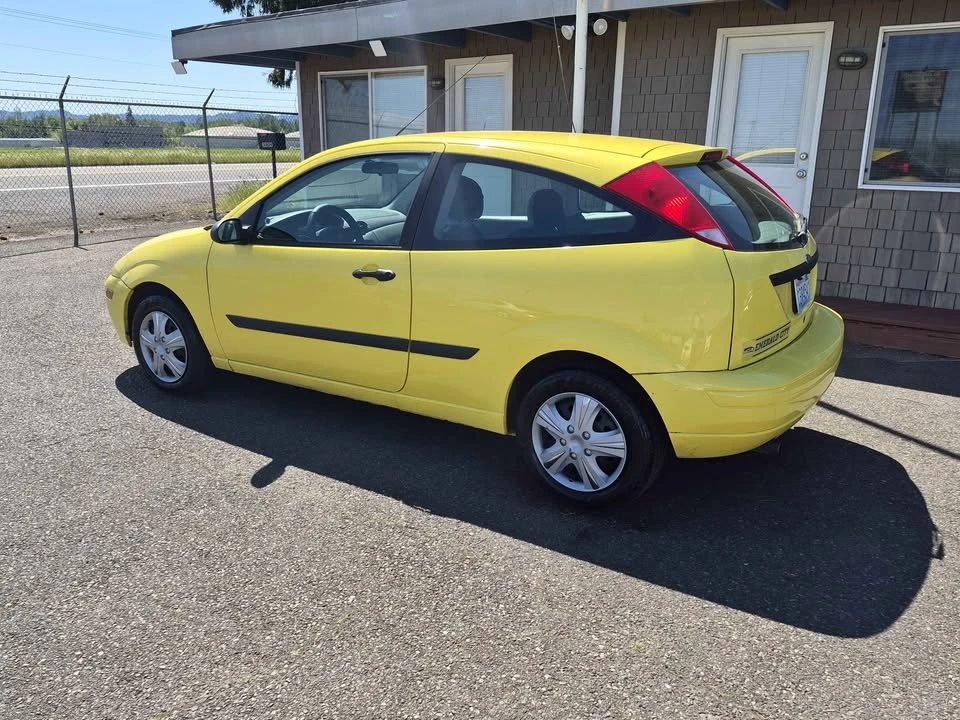 2004 Ford Focus 1st Gen - Image 2 of 7