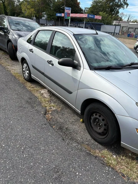2004 Ford Focus 1st Gen - Image 6 of 20