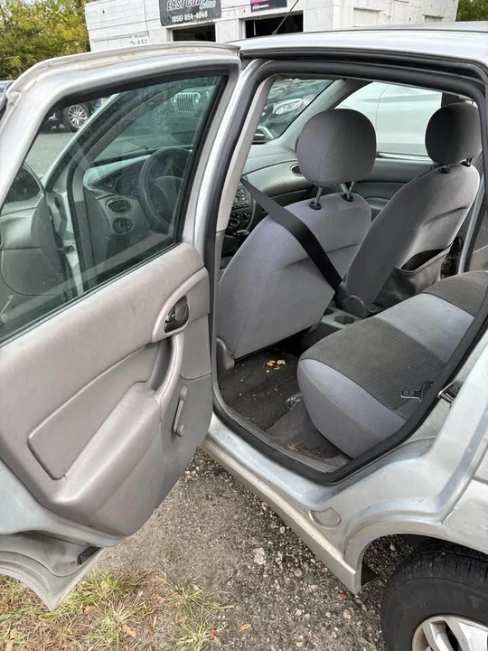 2004 Ford Focus 1st Gen - Image 20 of 20