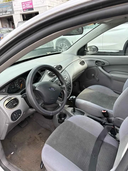 2004 Ford Focus 1st Gen - Image 7 of 14