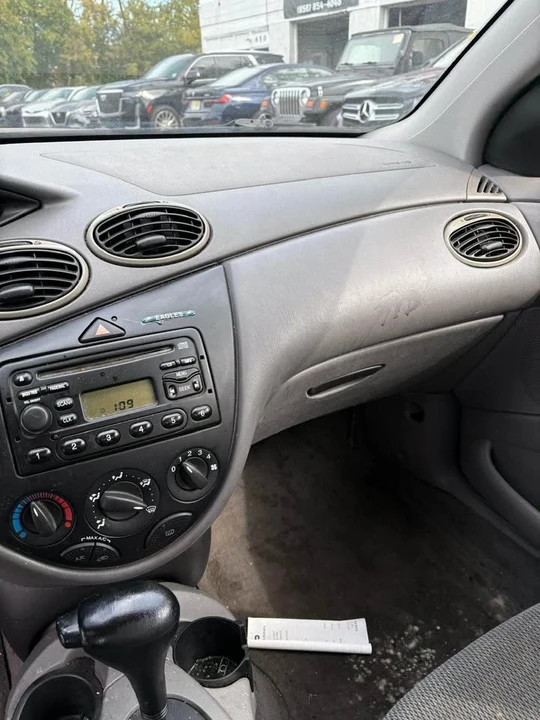 2004 Ford Focus 1st Gen - Image 3 of 20