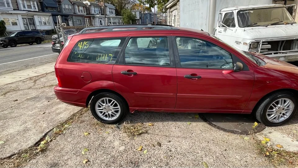 2004 Ford Focus 1st Gen - Image 5 of 6