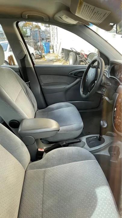 2004 Ford Focus 1st Gen - Image 3 of 6