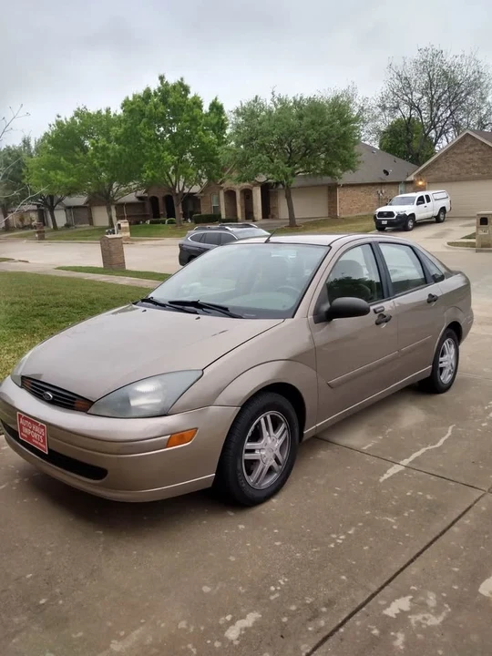 2004 Ford Focus 1st Gen - Image 3 of 3