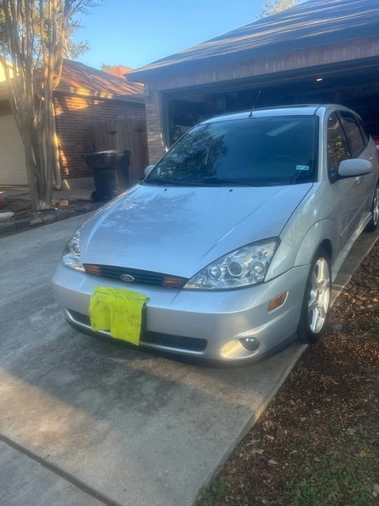 2004 Ford Focus 1st Gen - Image 2 of 12