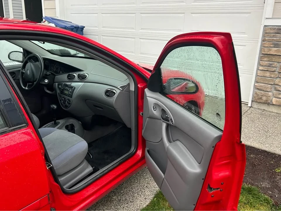 2004 Ford Focus 1st Gen - Image 5 of 8