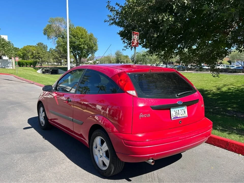 2004 Ford Focus 1st Gen - Image 6 of 12