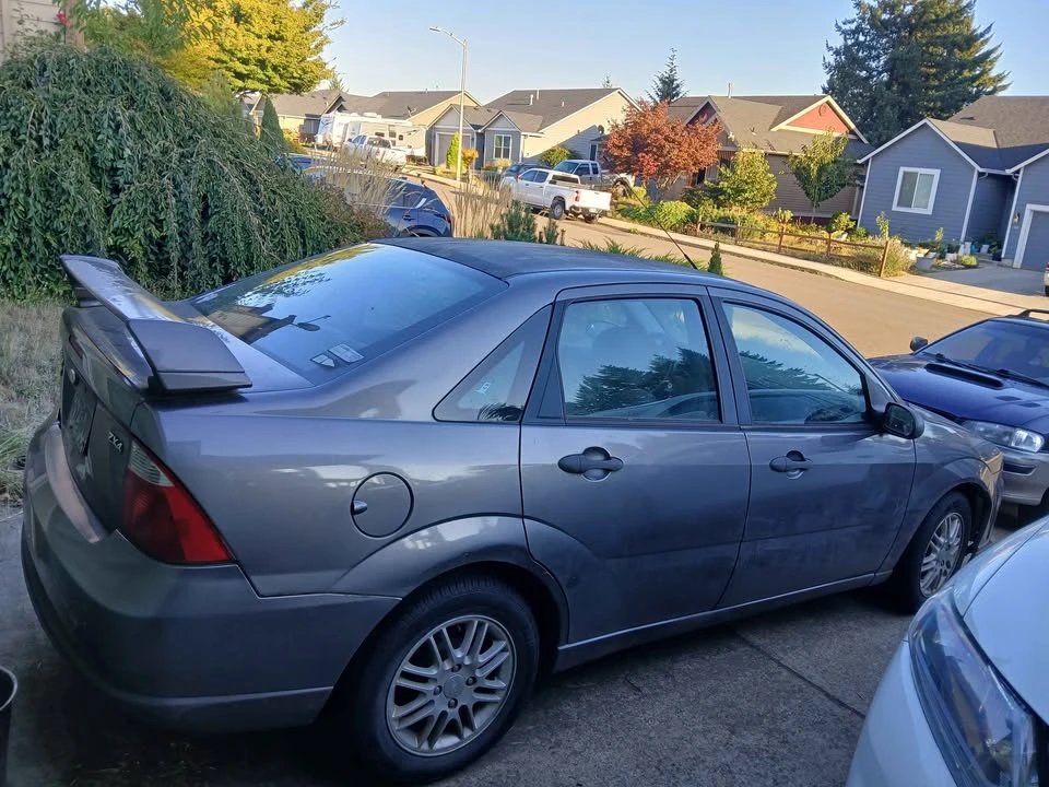 2004 Ford Focus 1st Gen - Image 6 of 9