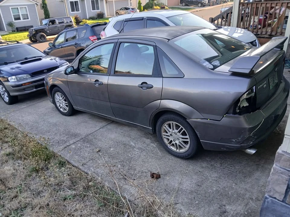 2004 Ford Focus 1st Gen - Image 5 of 9