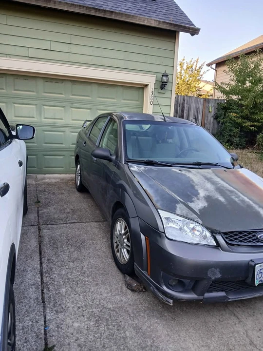 2004 Ford Focus 1st Gen - Image 2 of 9