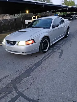 2004 Ford Mustang GT Coupe
