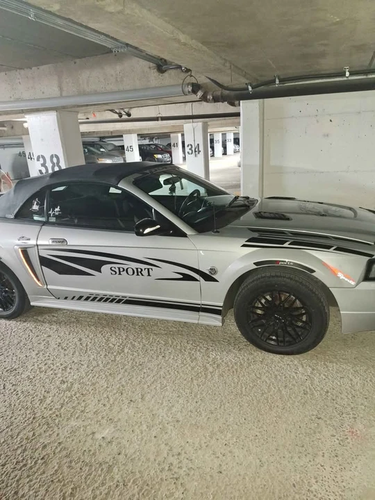 2004 Ford SN95 Mustang - Image 2 of 2