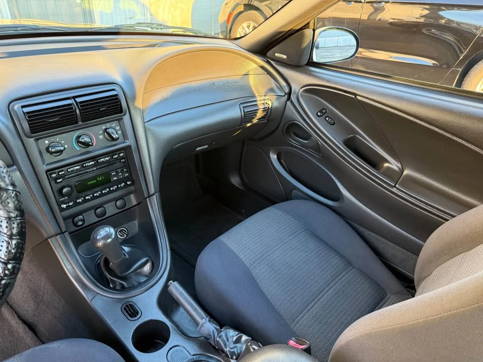2004 Ford SN95 Mustang - Image 11 of 20