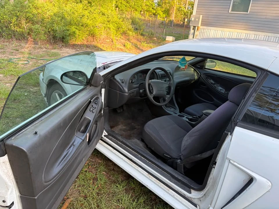2004 Ford SN95 Mustang - Image 8 of 12