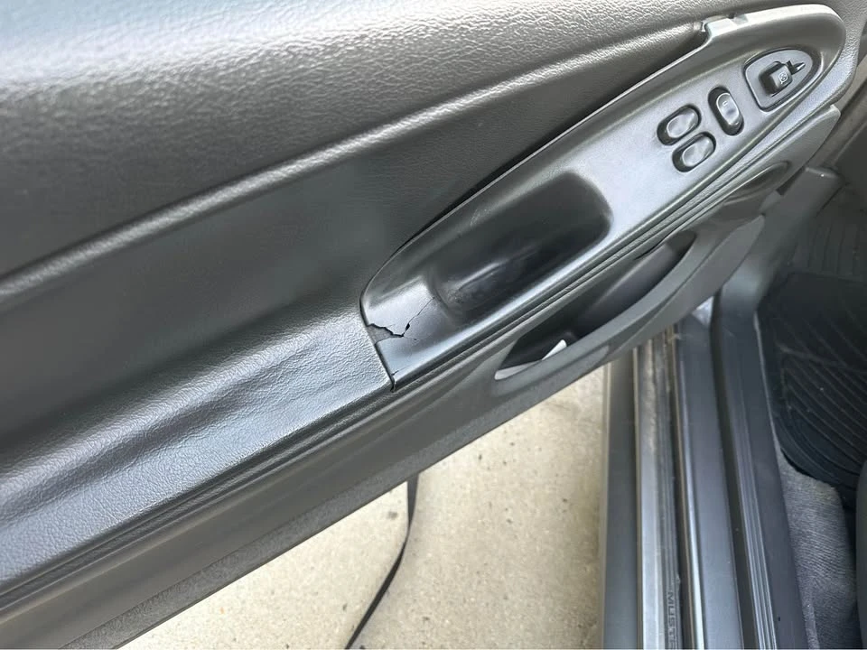 2004 Ford SN95 Mustang - Image 8 of 12