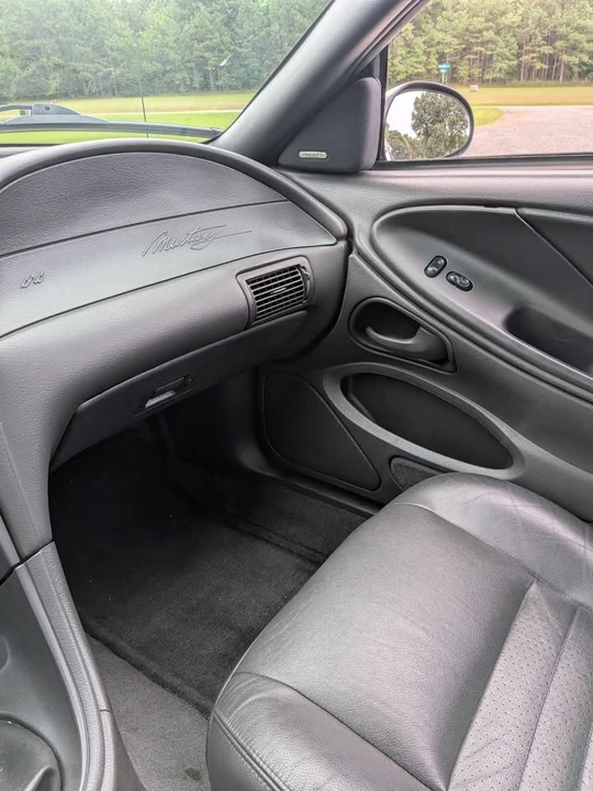 2004 Ford SN95 Mustang - Image 15 of 17