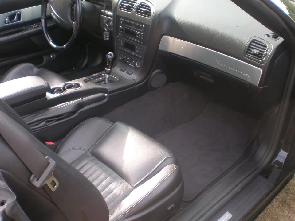 2004 Ford Thunderbird 11th Gen - Image 11 of 12