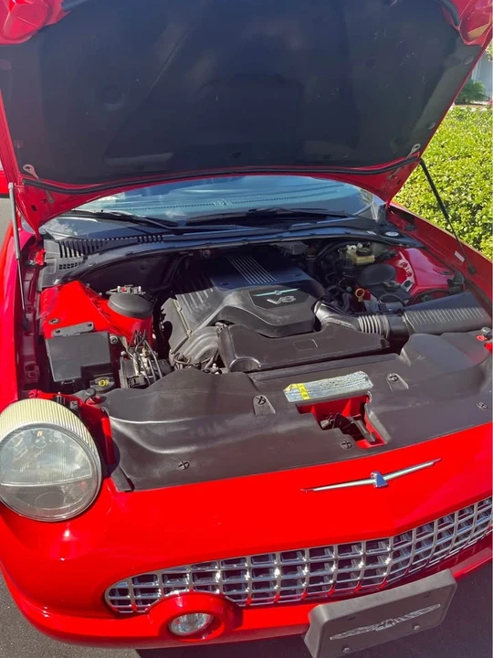 2004 Ford Thunderbird 11th Gen - Image 12 of 14