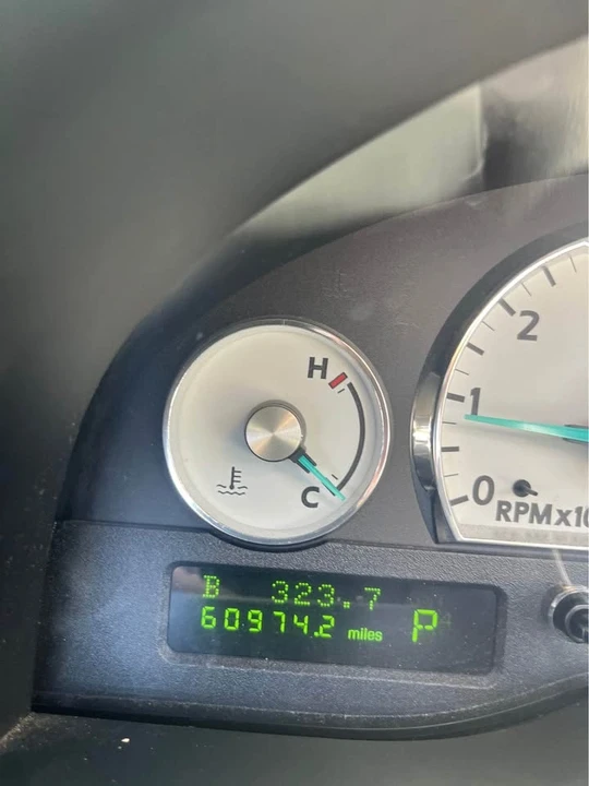 2004 Ford Thunderbird 11th Gen - Image 14 of 14