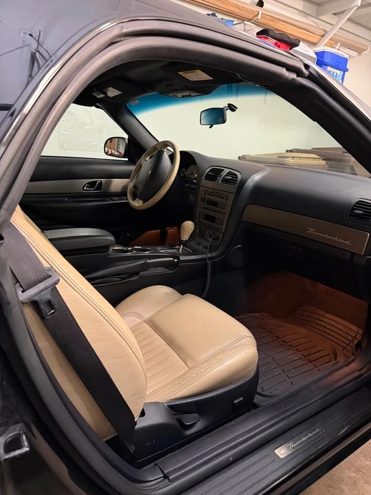 2004 Ford Thunderbird 11th Gen - Image 8 of 10