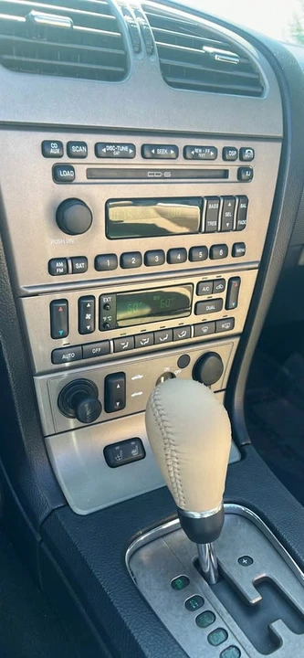 2004 Ford Thunderbird 11th Gen - Image 14 of 20
