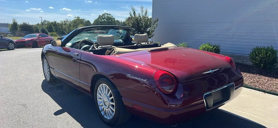 2004 Ford Thunderbird 11th Gen - Image 4 of 20