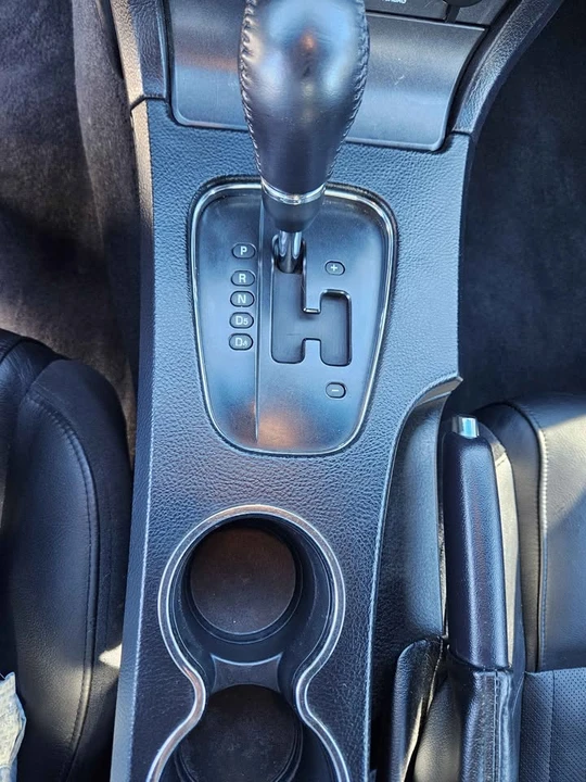 2004 Ford Thunderbird 11th Gen - Image 13 of 17