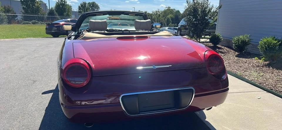 2004 Ford Thunderbird 11th Gen - Image 5 of 20