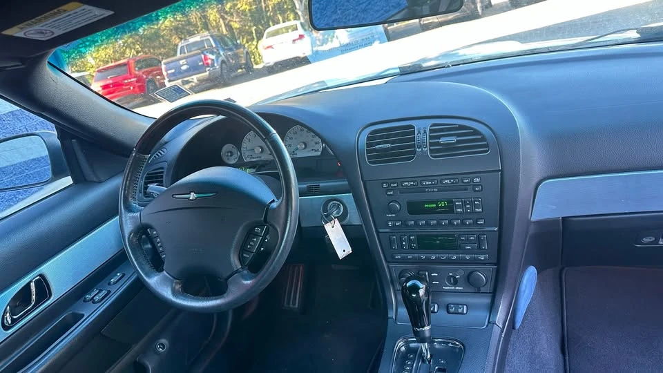 2004 Ford Thunderbird 11th Gen - Image 17 of 19