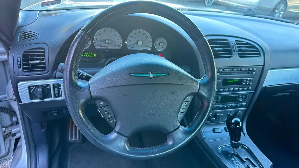 2004 Ford Thunderbird 11th Gen - Image 15 of 19
