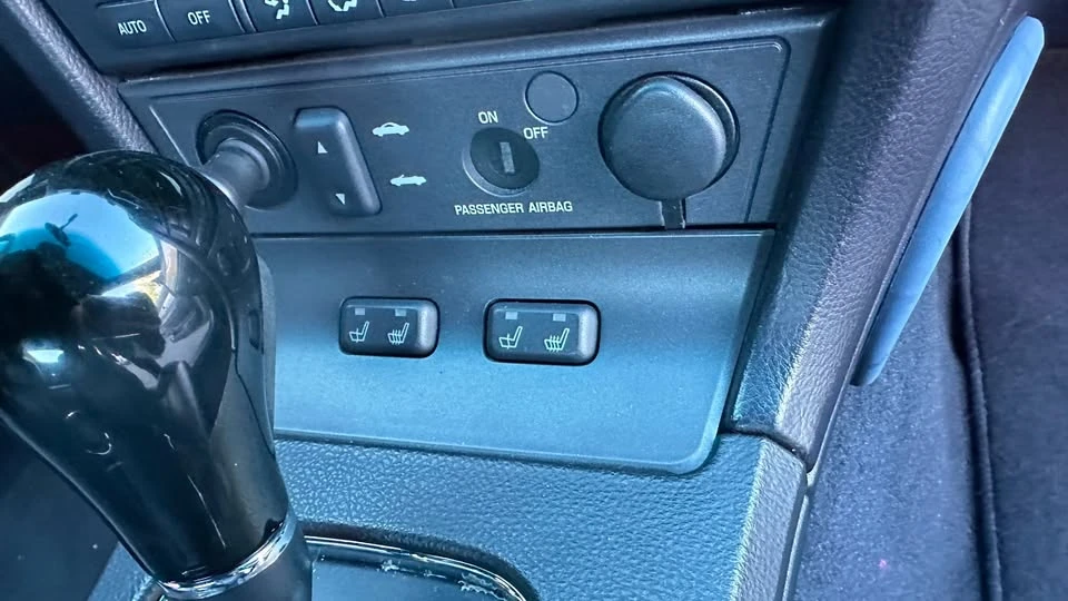 2004 Ford Thunderbird 11th Gen - Image 19 of 19