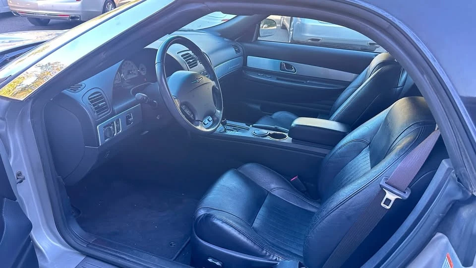 2004 Ford Thunderbird 11th Gen - Image 14 of 19