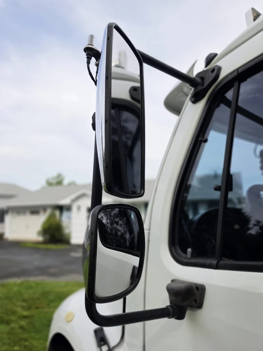 2004 Freightliner - Image 31 of 31