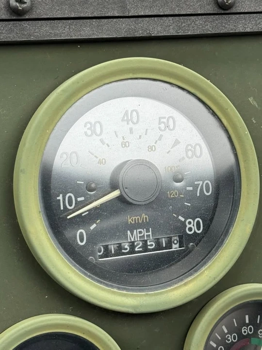 2004 Freightliner - Image 9 of 10