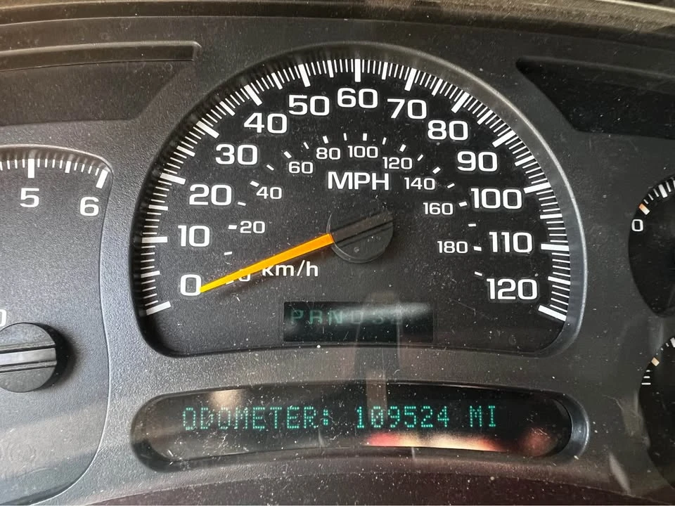 2004 GMC Sierra 2nd Gen - Image 8 of 11