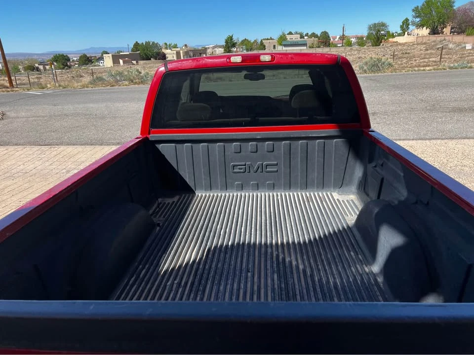 2004 GMC Sierra 2nd Gen - Image 4 of 11