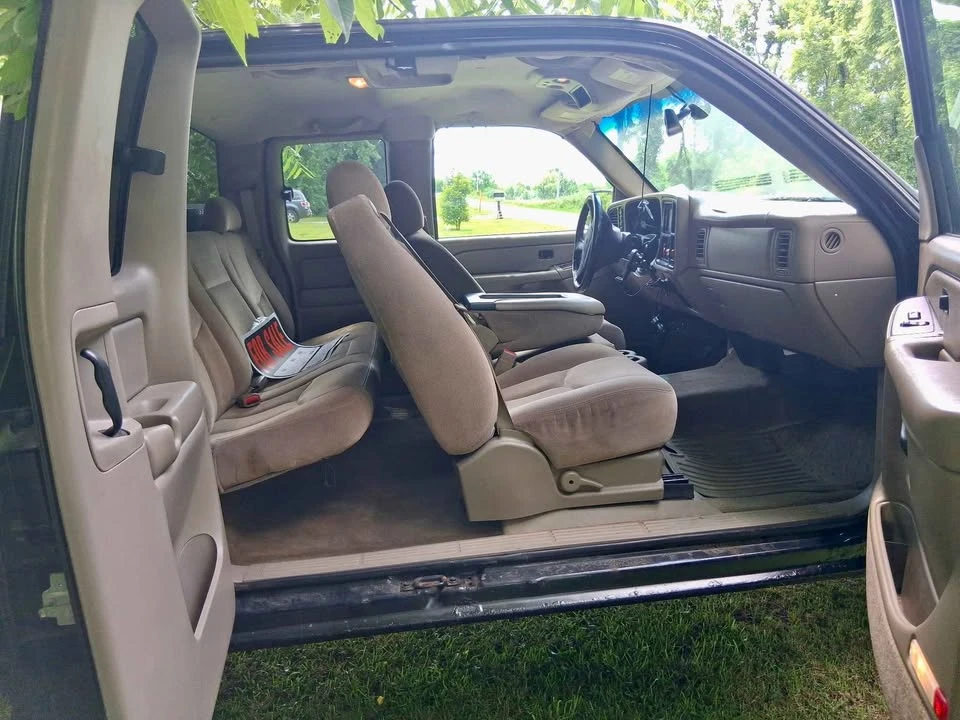 2004 GMC Sierra 2nd Gen - Image 5 of 15